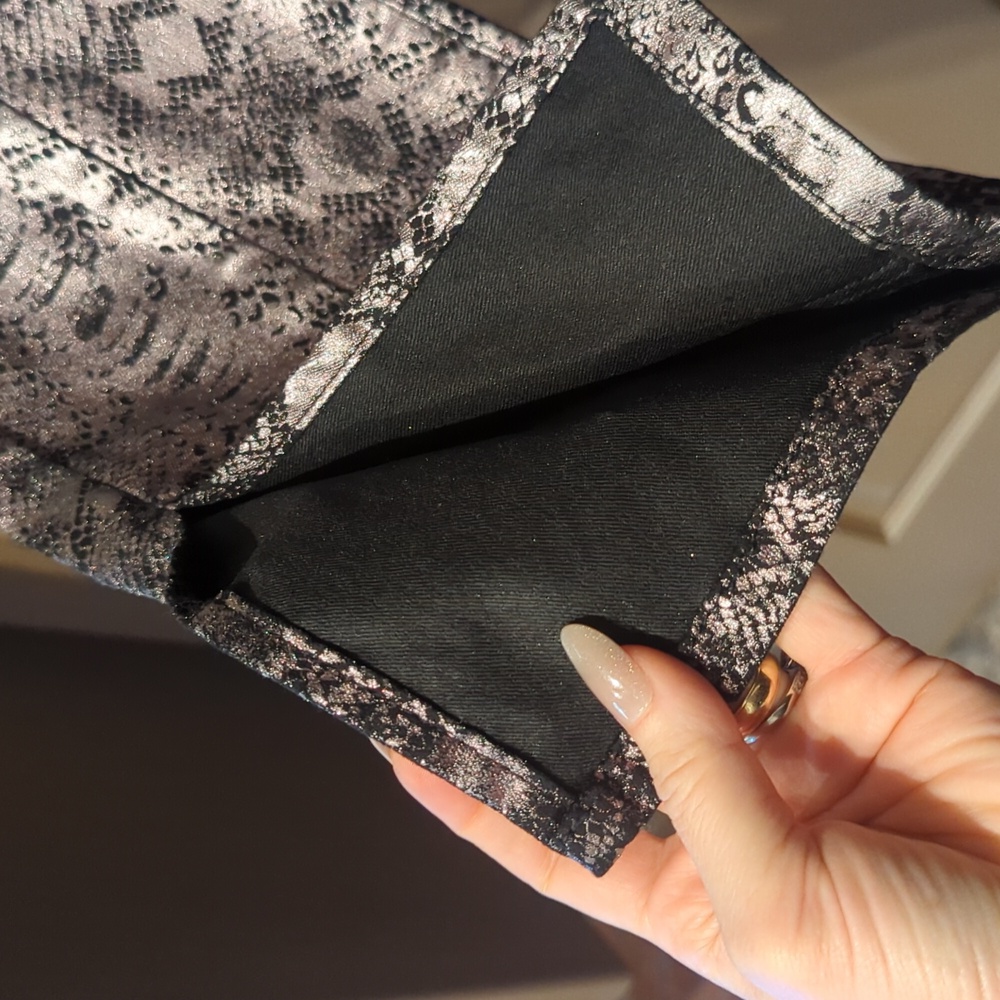 Nwot Purple Snake Python Bootleg Pants - image 6